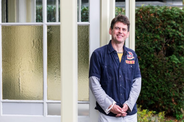 Na het MS-zwemuur beweeg ik beter en durf veel meer